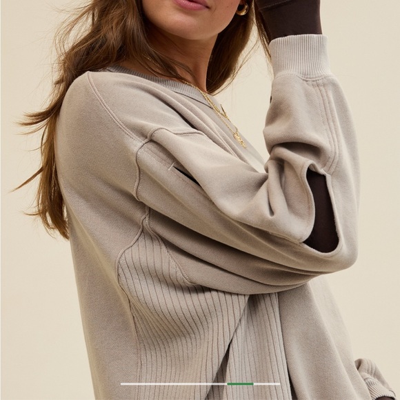 Aerie Tres Chic Keyhole Sweatshirt NWOT - Picture 5 of 15